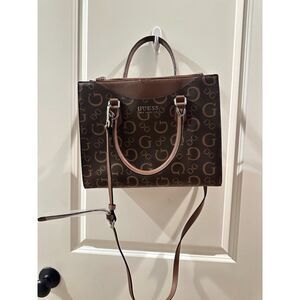 NWOT Guess All Print Brown/Tan Tote Bag